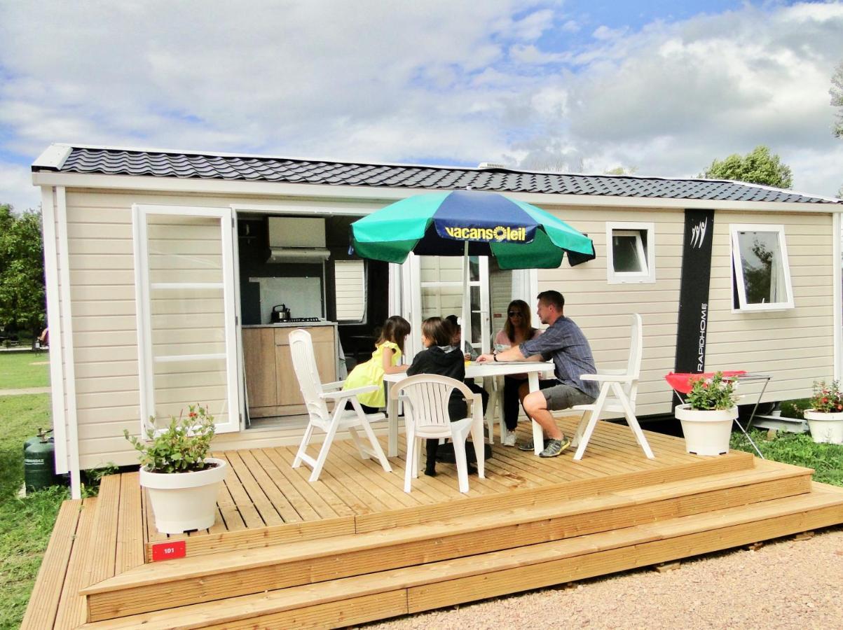 Camping Aux Rives du Soleil Pont-de-Vaux Eksteriør billede